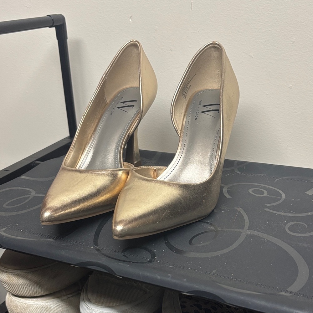 Worthington Shimmering Gold Heels